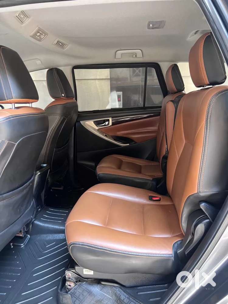 Toyota Innova Crysta 2.4 G Mt 7 Str, 2022, Diesel