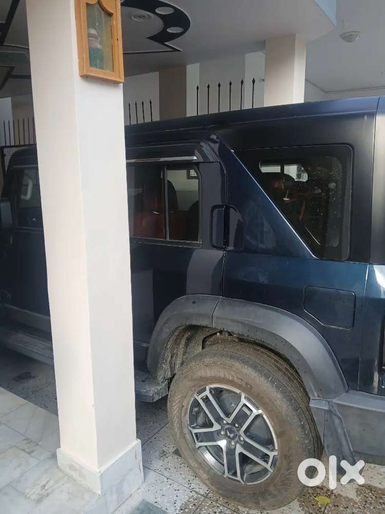 Mahindra Thar Roxx Petrol 2024