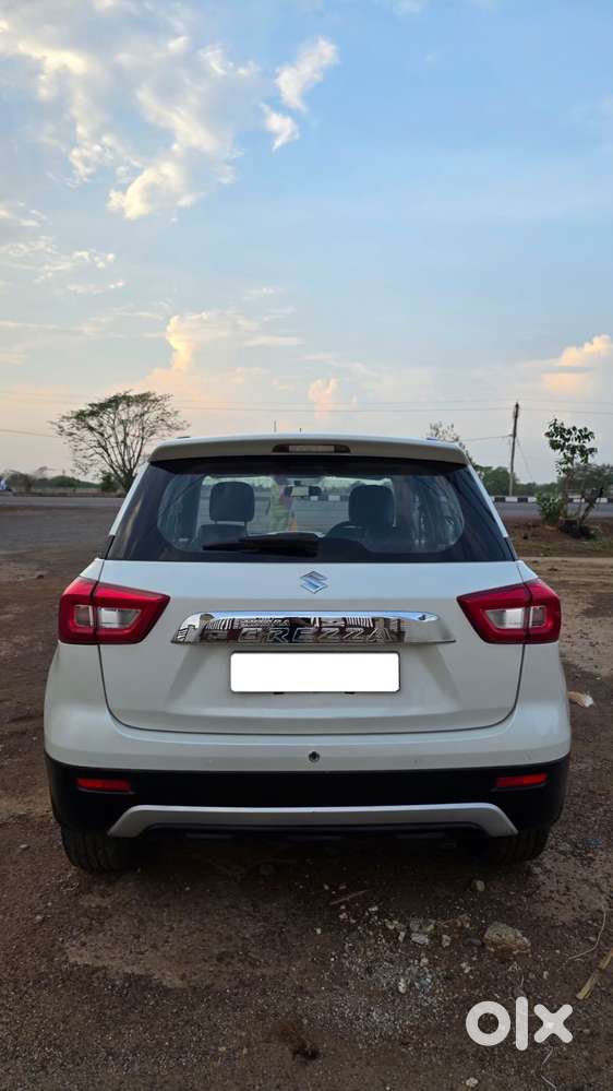 Maruti Suzuki Brezza Zxi Plus At, 2022, Petrol