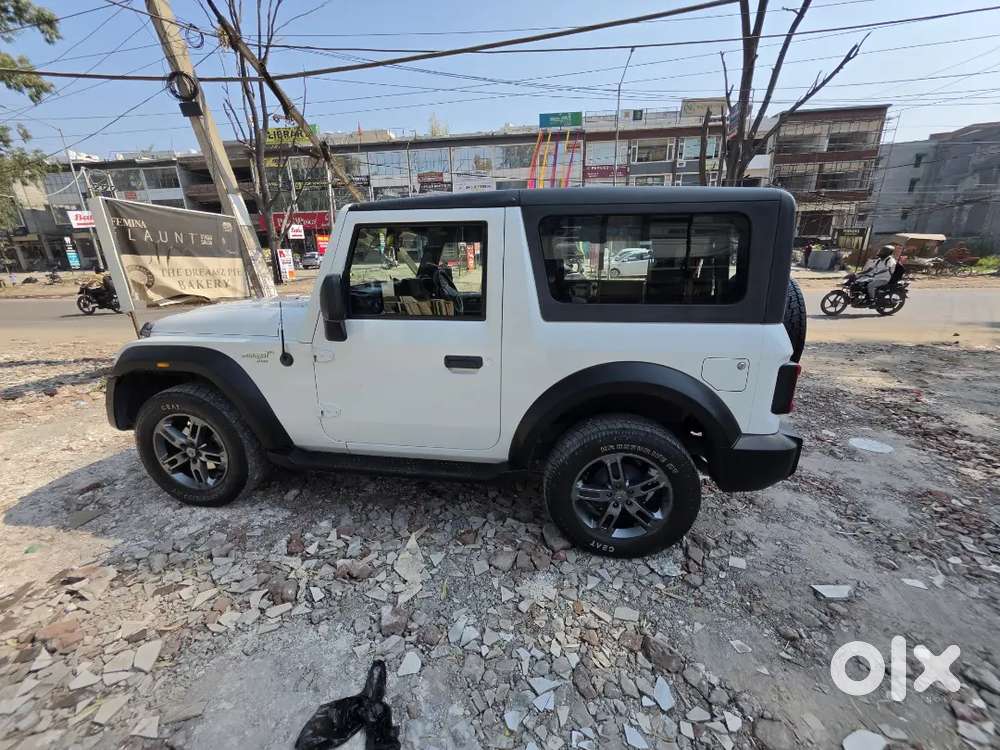 Mahindra Thar Petrol 2023