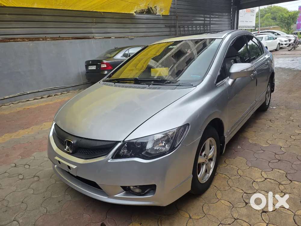 Honda Civic 1.8 E 2011