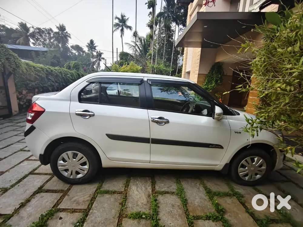 Maruti Suzuki Dzire 2016 Petrol 85000 Km Driven