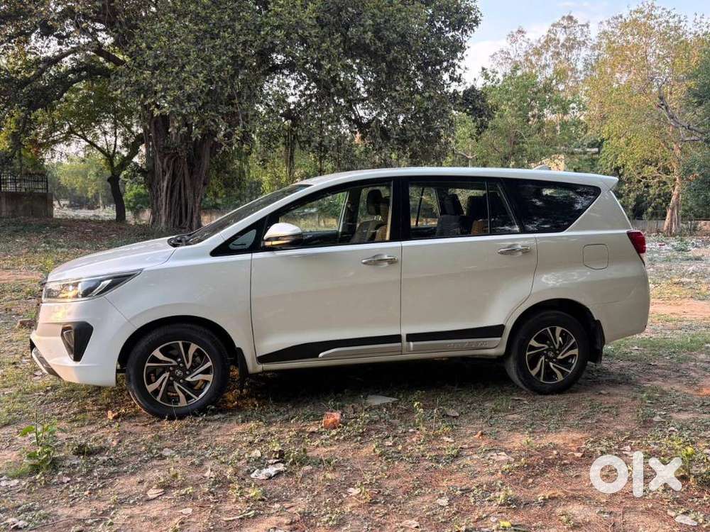Toyota Innova Crysta [2020-ongoing] 2.7 Vx 7 Str, 2022, Petrol