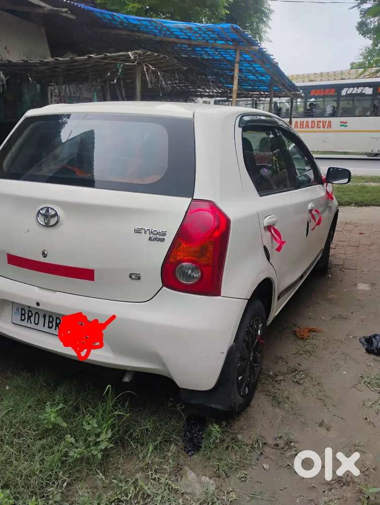 Toyota Etios Liva 2013