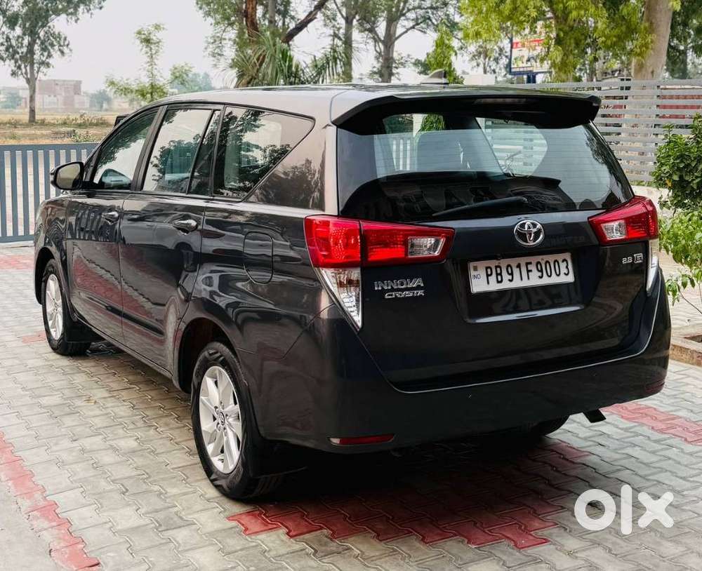 Toyota Innova Crysta 2.4 G Mt 7 Str, 2019, Diesel