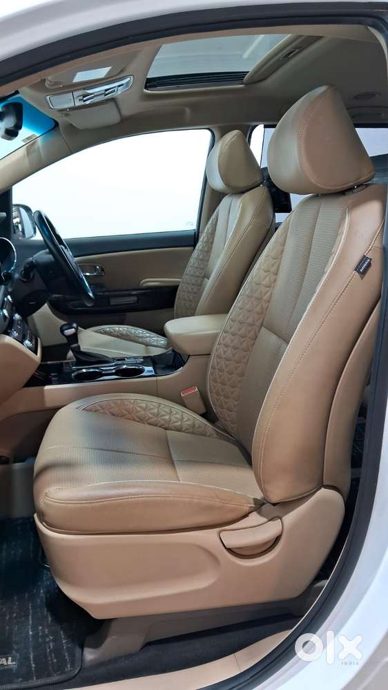 Kia Carnival Limousine Plus 7 Str, 2022, Diesel