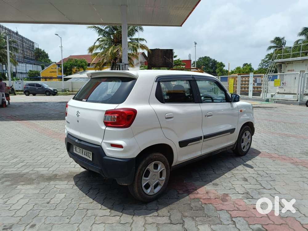 Maruti Suzuki S-presso Vxi Opt, 2022, Petrol