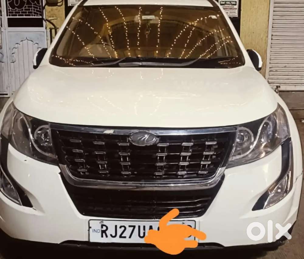 Mahindra Xuv500 2016 Diesel 96400 Km Driven
