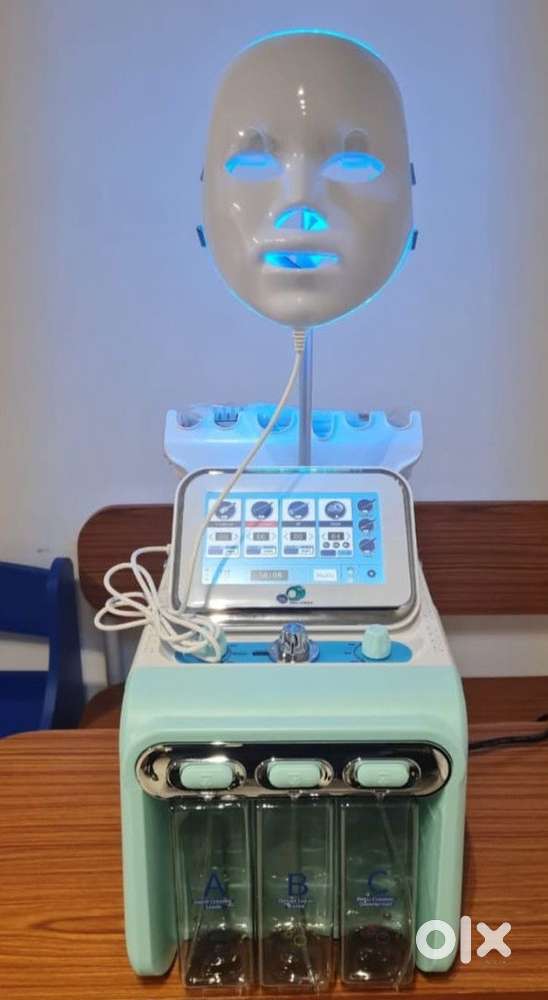 Hydra facial machine