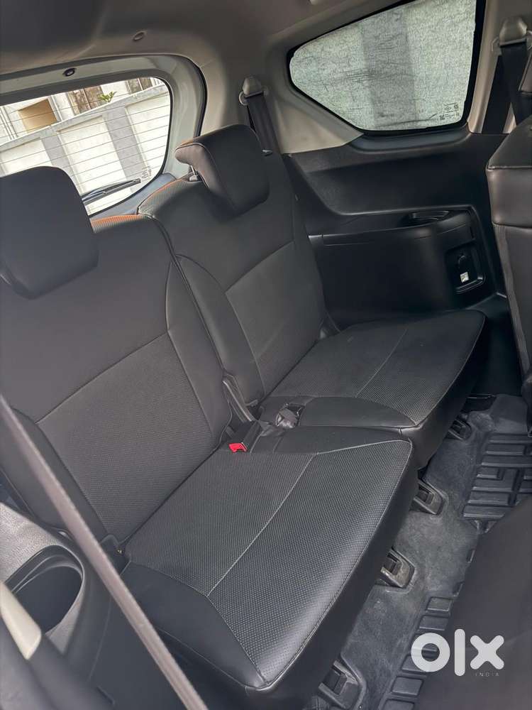 Maruti Suzuki Xl6 1.5 Alpha Plus Mt, 2022, Petrol