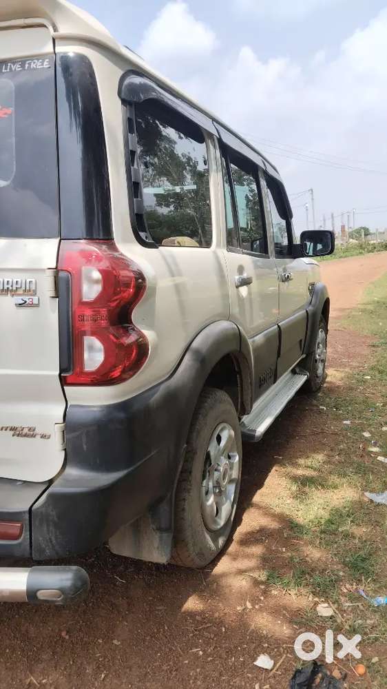 Mahindra Scorpio 2017 12 Month Diesel 92500 Km Driven