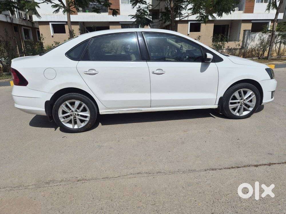 Skoda Rapid [ ] 1.5 Style Plus Tdi At, 2018, Diesel