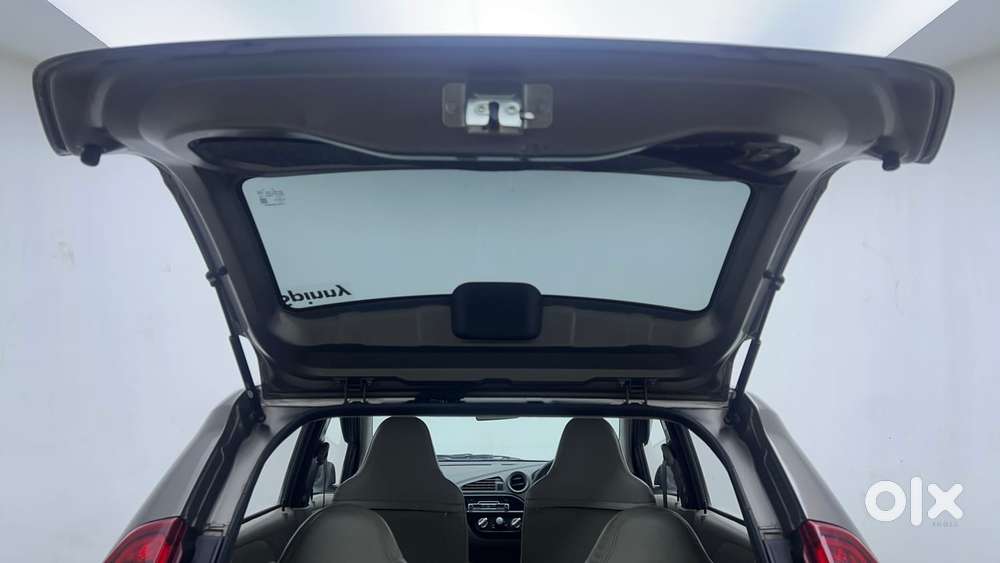 Datsun Redigo T Option, 2016, Petrol