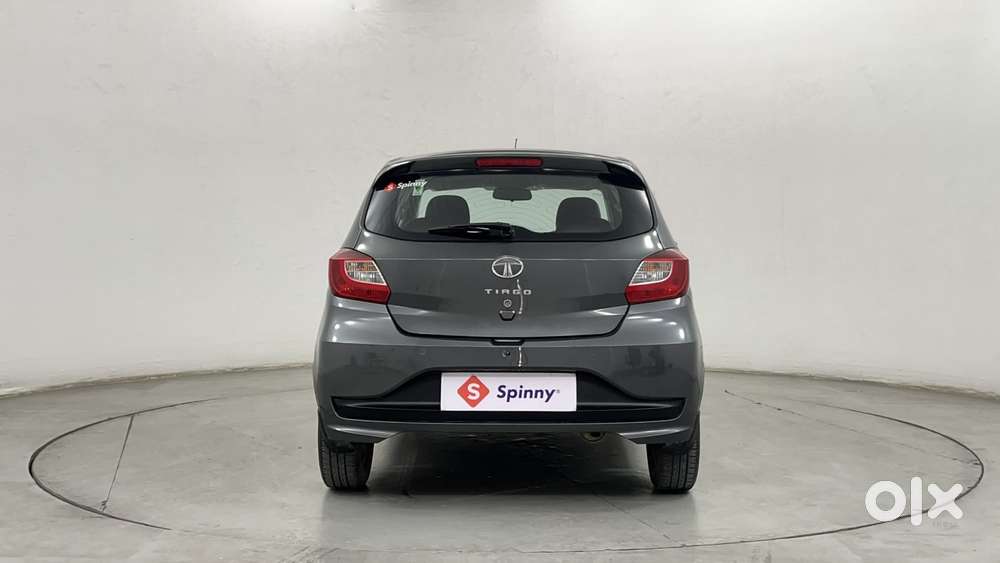 Tata Tiago Xza, 2022, Petrol