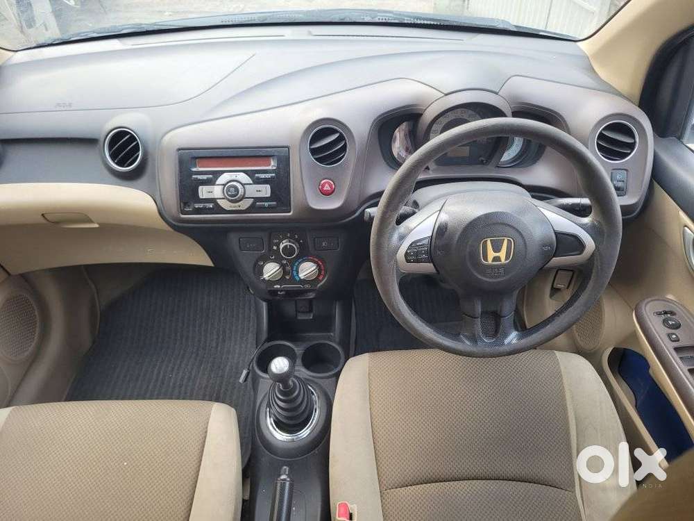 Honda Brio 2011-2013 V Mt, 2012, Petrol