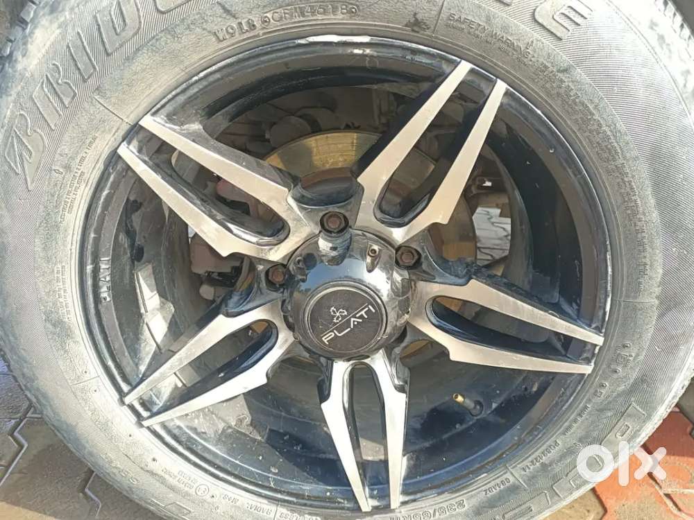 Mahindra Xuv500 2019 Diesel 130000 Km Driven. Good Condition