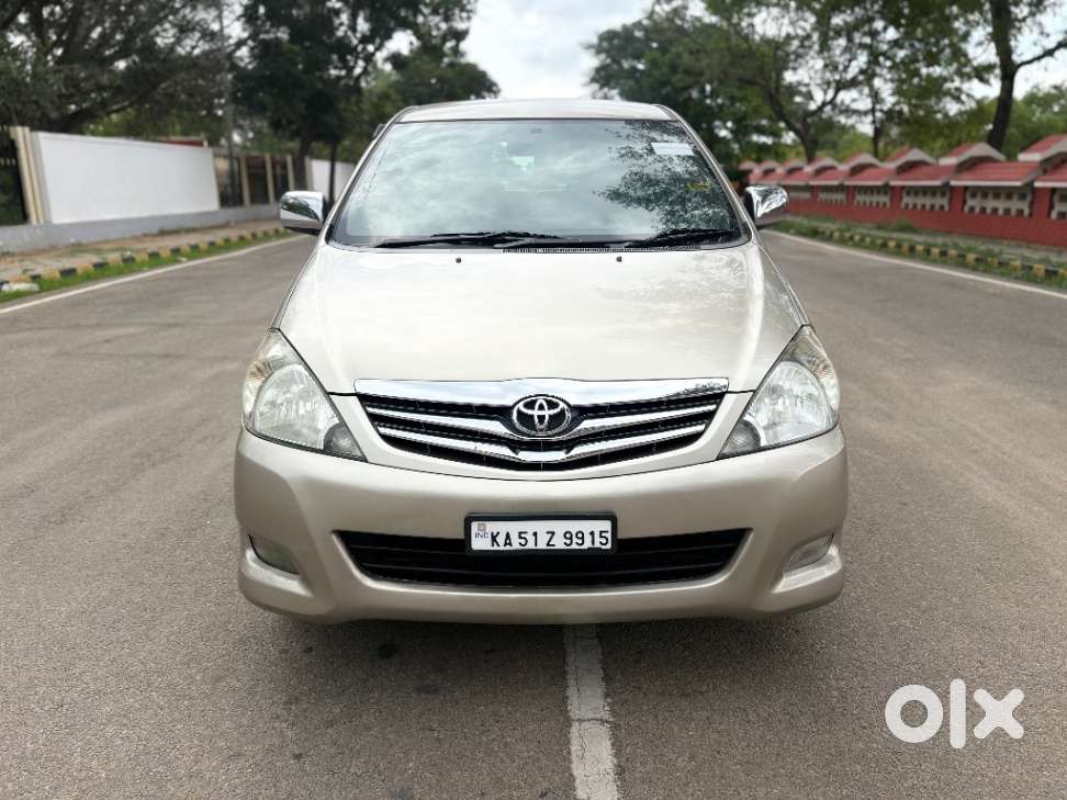 Toyota Innova 2.5 V Diesel 7-seater, 2009, Diesel