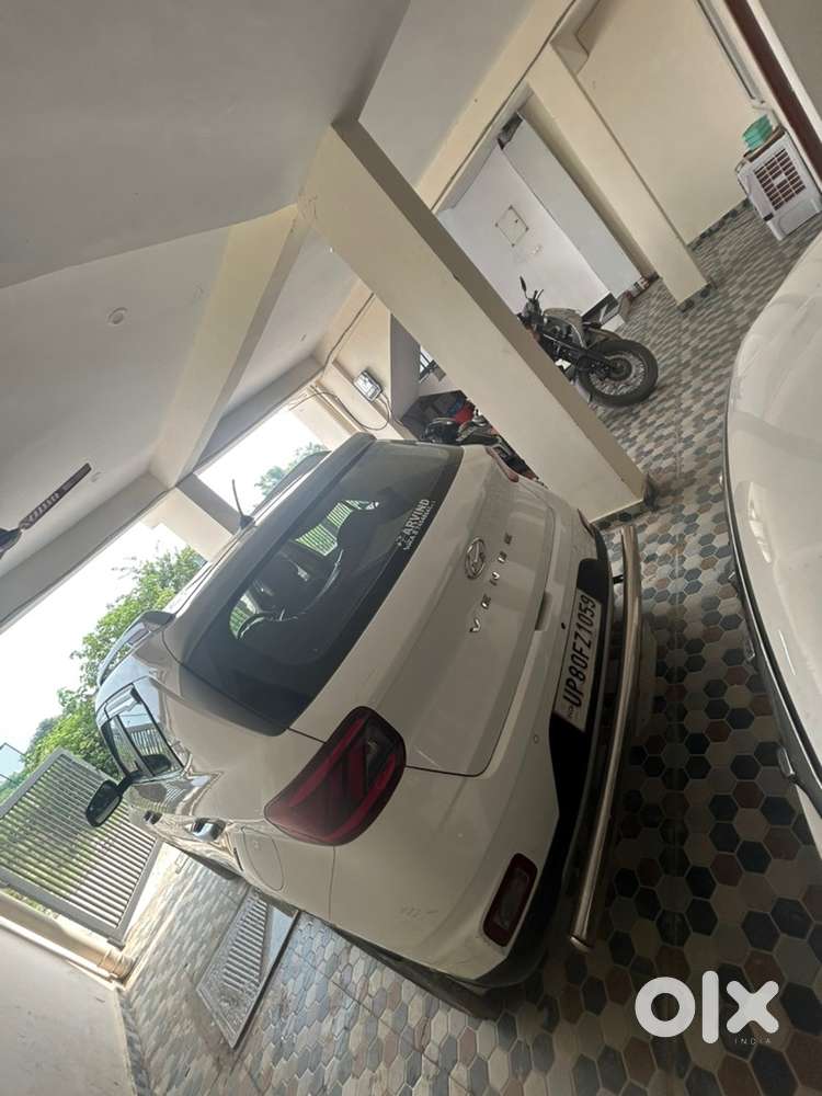 Hyundai Venue Petrol Manual 2021