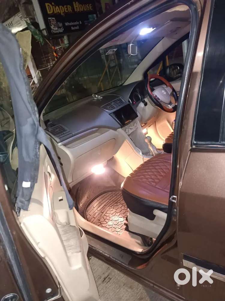 Four Tyre 70 % Chilled Ac 4 Power Window