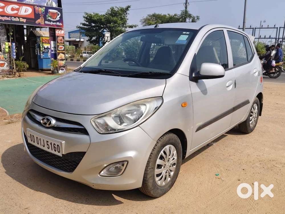 Hyundai I10 Sportz, 2015, Petrol