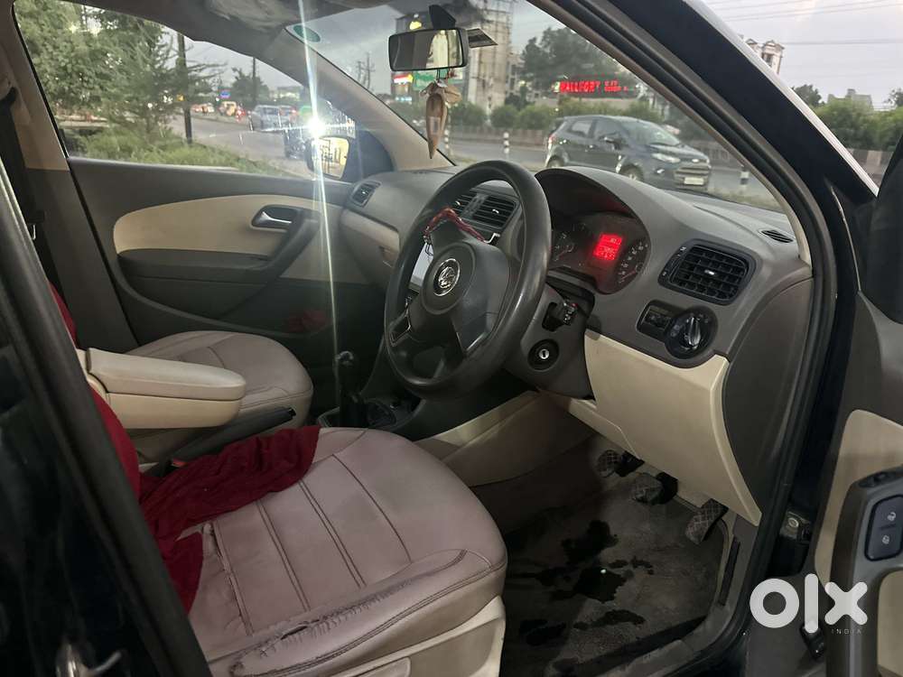 Volkswagen Vento 1.6 Comfortline, 2014, Petrol