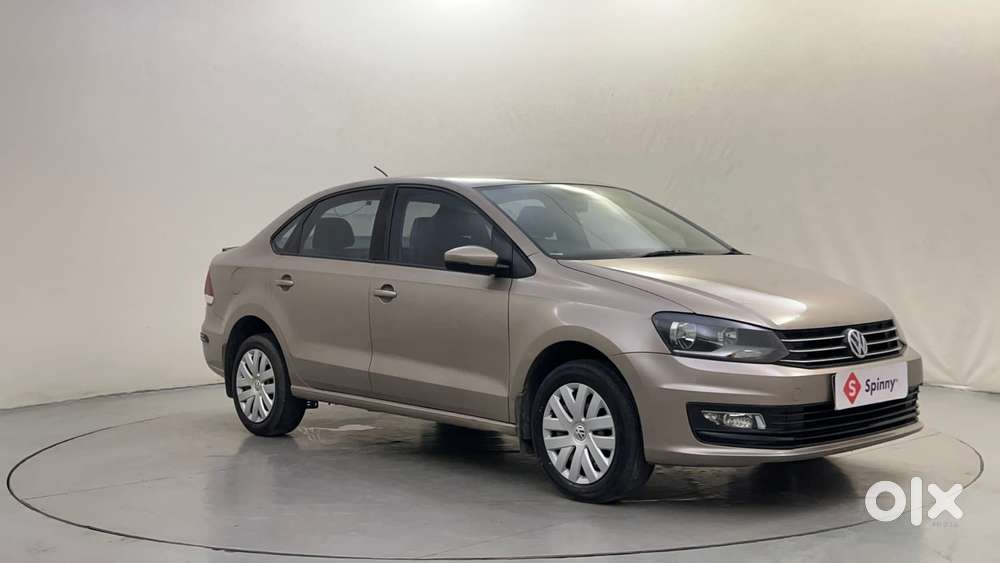 Volkswagen Vento 1.6 Highline, 2016, Petrol