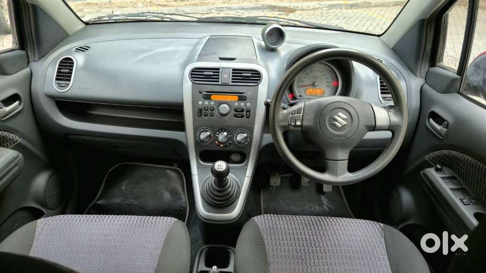 Maruti Suzuki Ritz Zxi Abs, 2013, Petrol