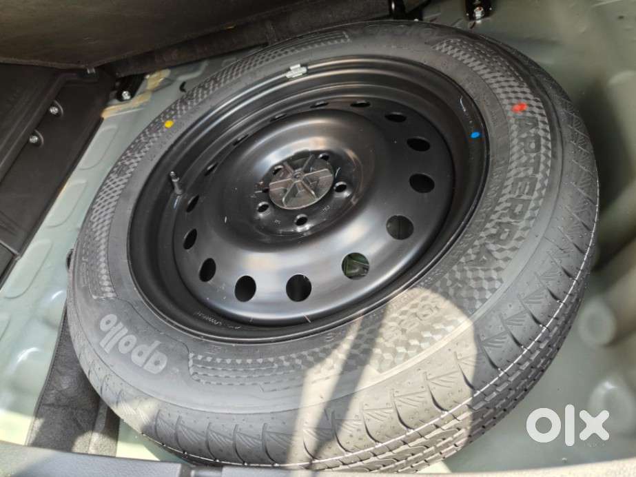 Maruti Suzuki Grand Vitara 1.5 Delta Smart Hybrid At, 2024, Petrol