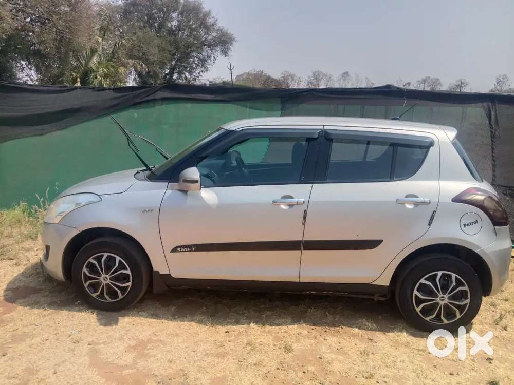 Maruti Suzuki Swift Dzire 2013