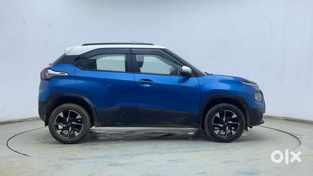 Tata Punch 1.2 Revotron Creative Amt Dual Tone, 2022, Petrol