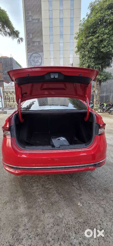 Skoda Slavia Style 1.0l Tsi Mt, 2023, Petrol