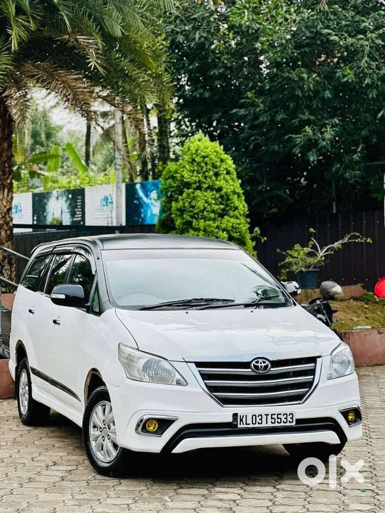 Toyota Innova 2.5 Gx 7 Str Bs-iii, 2010, Diesel