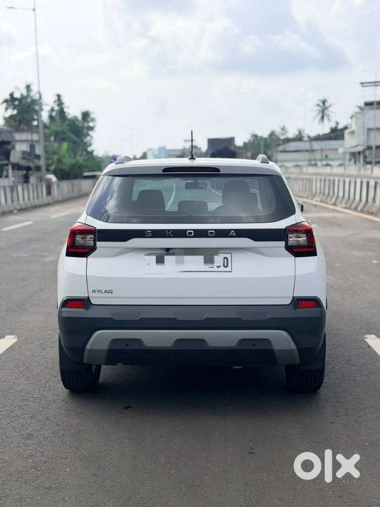 Skoda Kylaq Signature At, 2025, Petrol