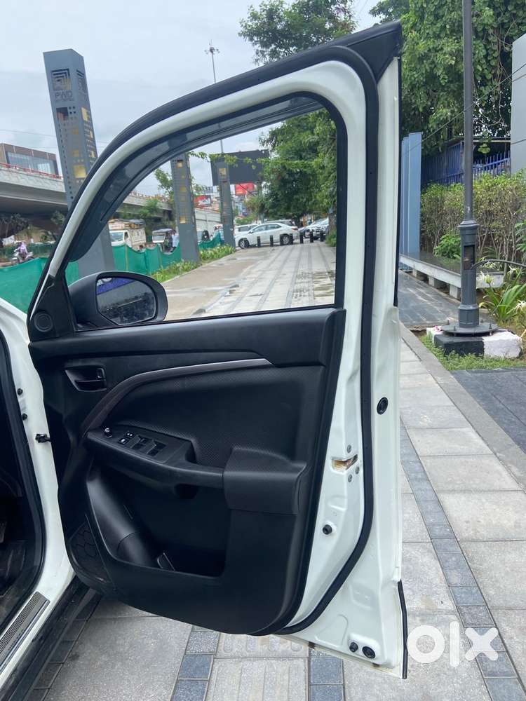 Maruti Suzuki Vitara Brezza 1.5 Lxi, 2024, Petrol