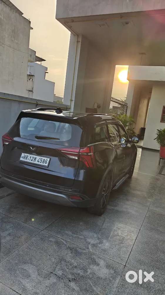 Mahindra Xuv700 Petrol 2022