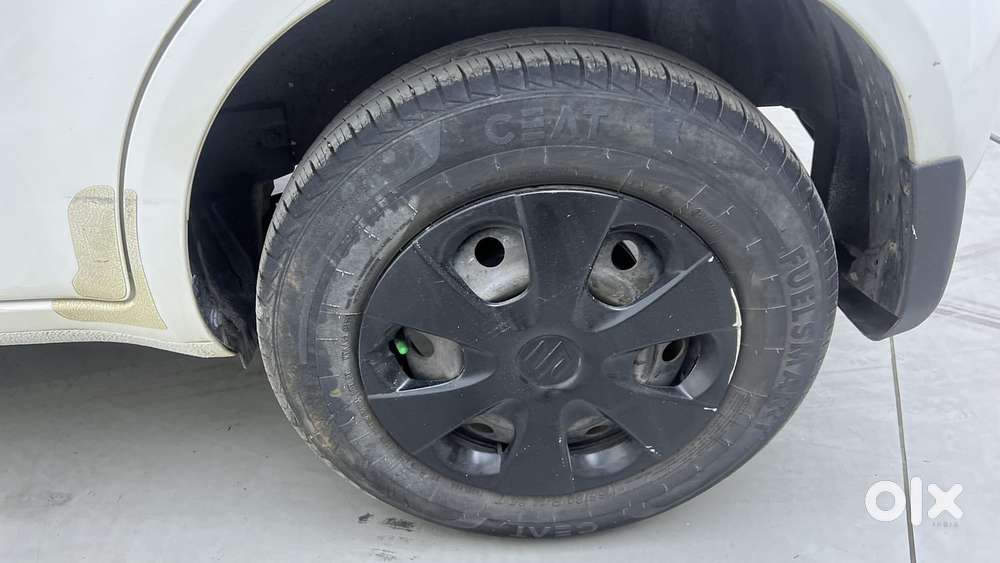 Maruti Suzuki Ritz Vxi, 2014, Petrol