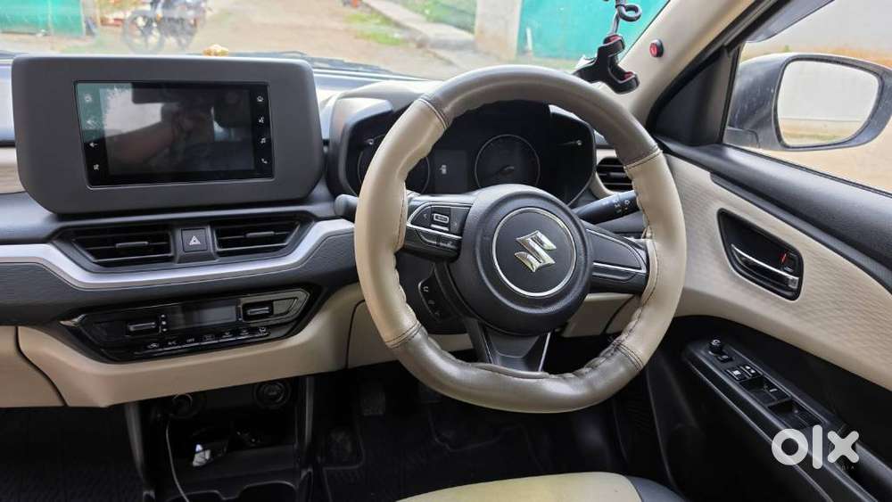 Maruti Suzuki Swift Dzire Vxi Optional, 2025, Cng & Hybrids