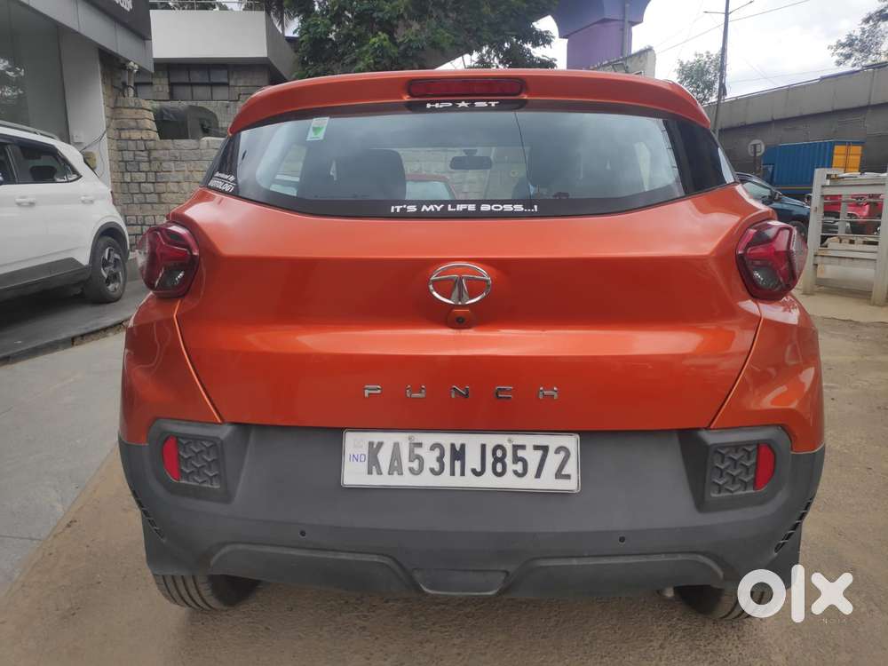 Tata Punch 1.2 Revotron Creative AMT Dual Tone, 2022, Petrol