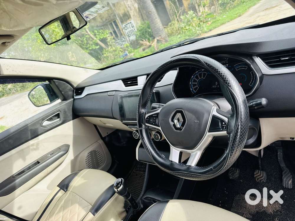 Renault Triber Rxz, 2022, Petrol