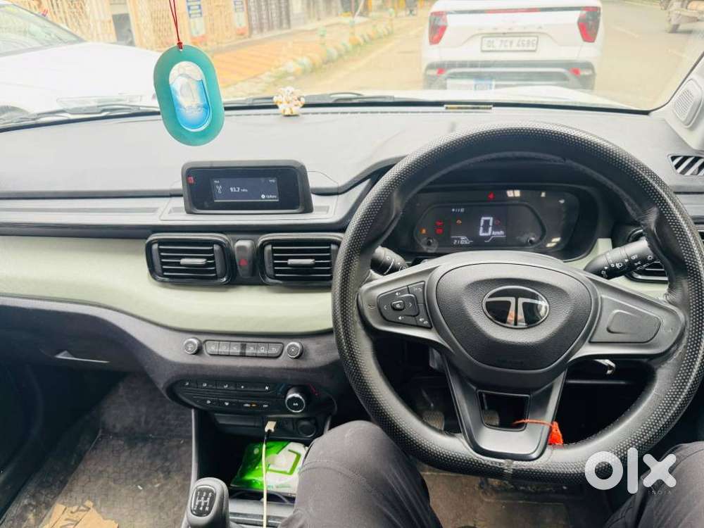 Maruti Suzuki Baleno Delta Cng, 2024, Cng & Hybrids