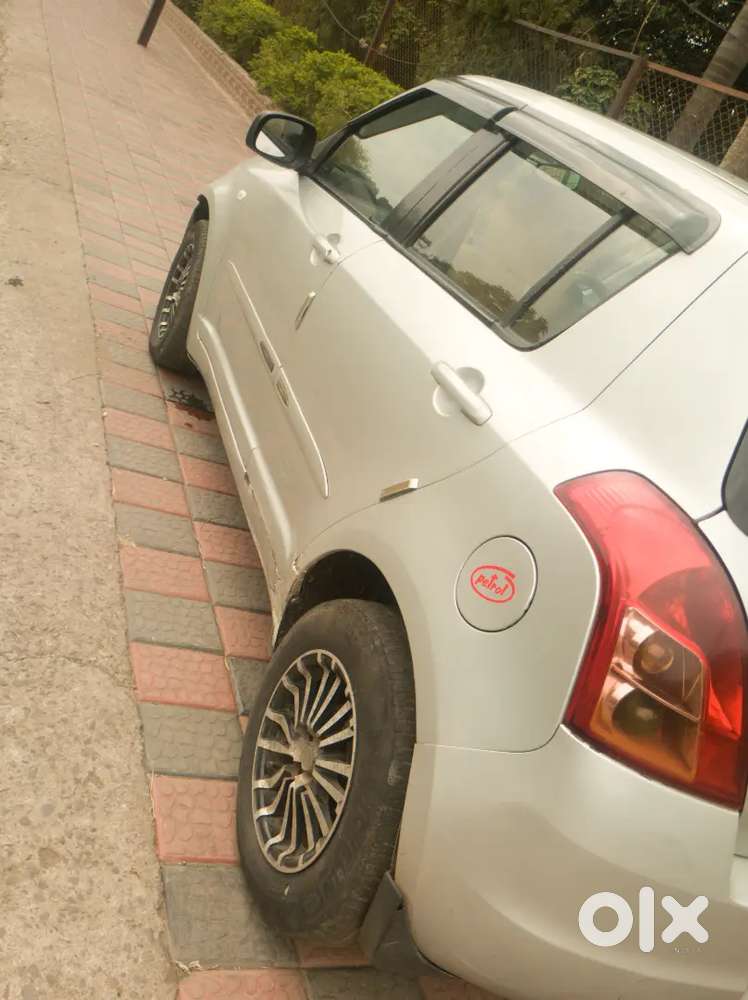 Maruti Suzuki Swift 2006 Petrol