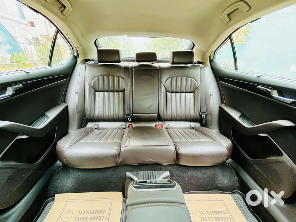 Skoda Superb L&k 2.0 Tdi At, 2019, Diesel