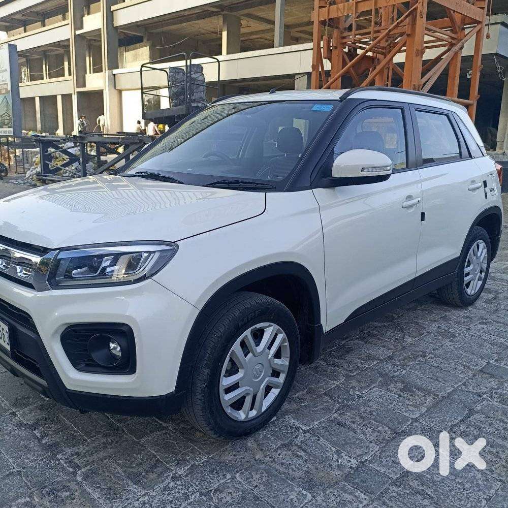 Maruti Suzuki Brezza 1.5 Vxi At Smart Hybrid, 2022, Petrol