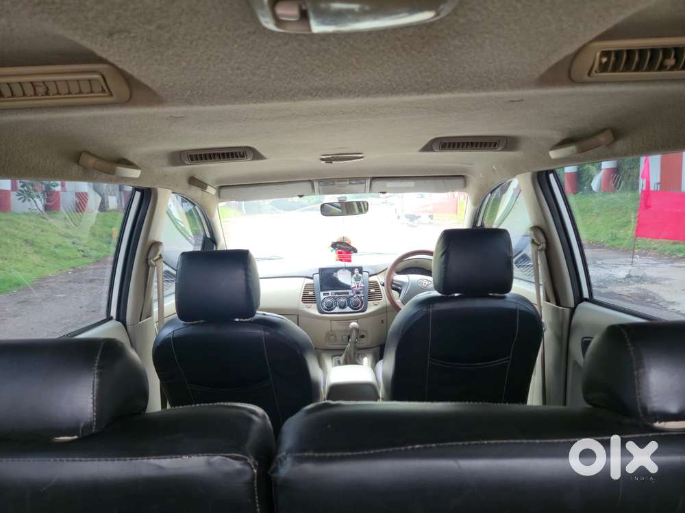 Toyota Innova 2.5 Gx (diesel) 7 Seater Bs Iv, 2014, Diesel