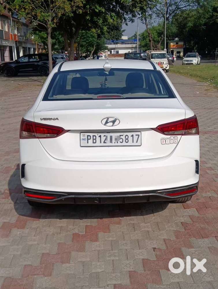 Hyundai Verna 1.5 S Petrol Mt, 2023, Petrol