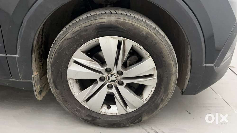Skoda Kushaq 1.0 Tsi Ambition, 2023, Petrol