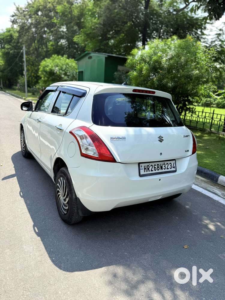 Maruti Suzuki Swift Lxi Option, 2012, Petrol