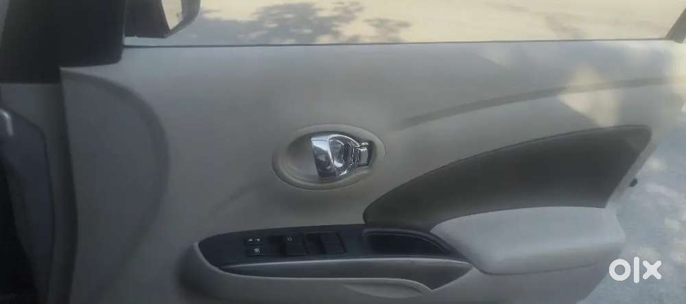 Renault Scala 2013 Petrol