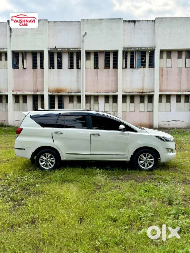 Toyota Innova Crysta 2.4 V 7 Str, 2017, Diesel