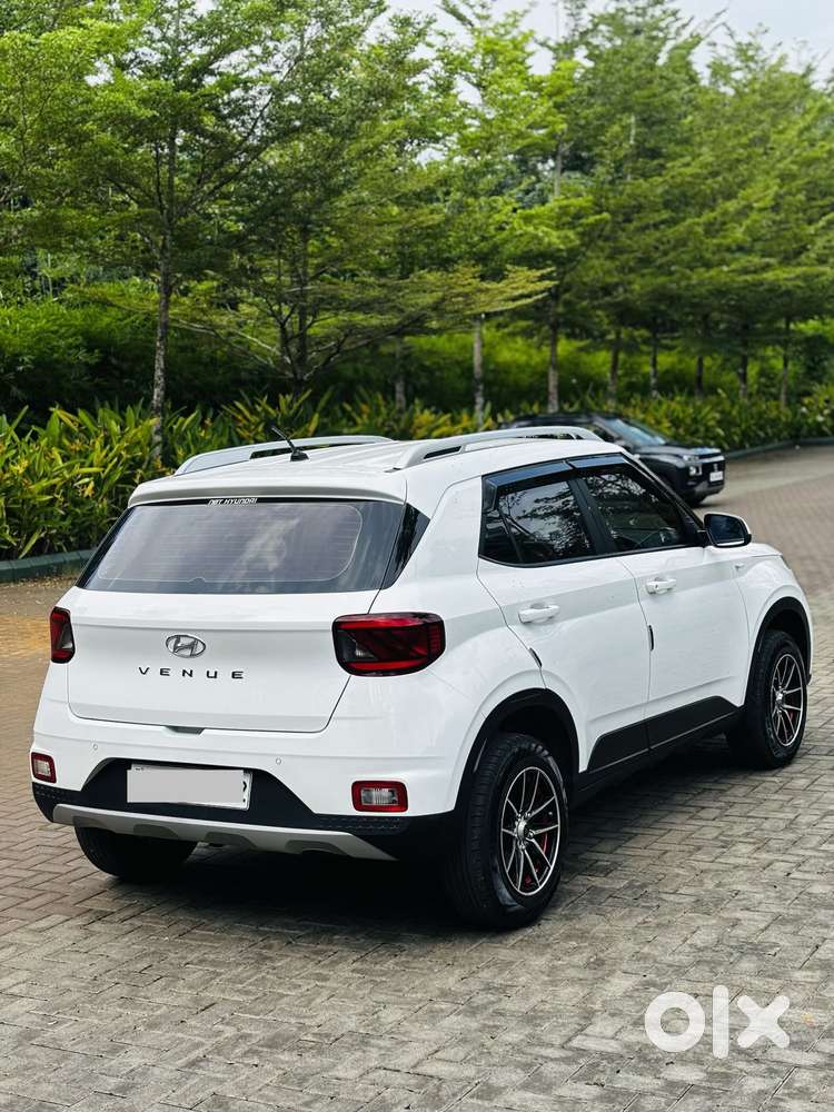 Hyundai Venue S 1.2 Petrol, 2020, Petrol